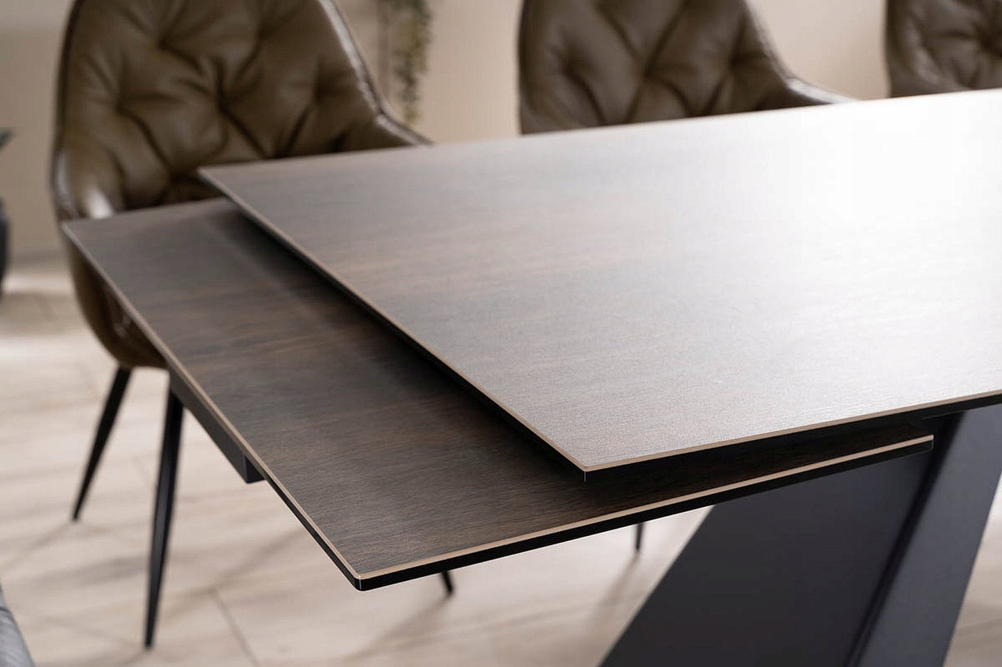 Luxe Legno fahatású kerámia étkezőasztal