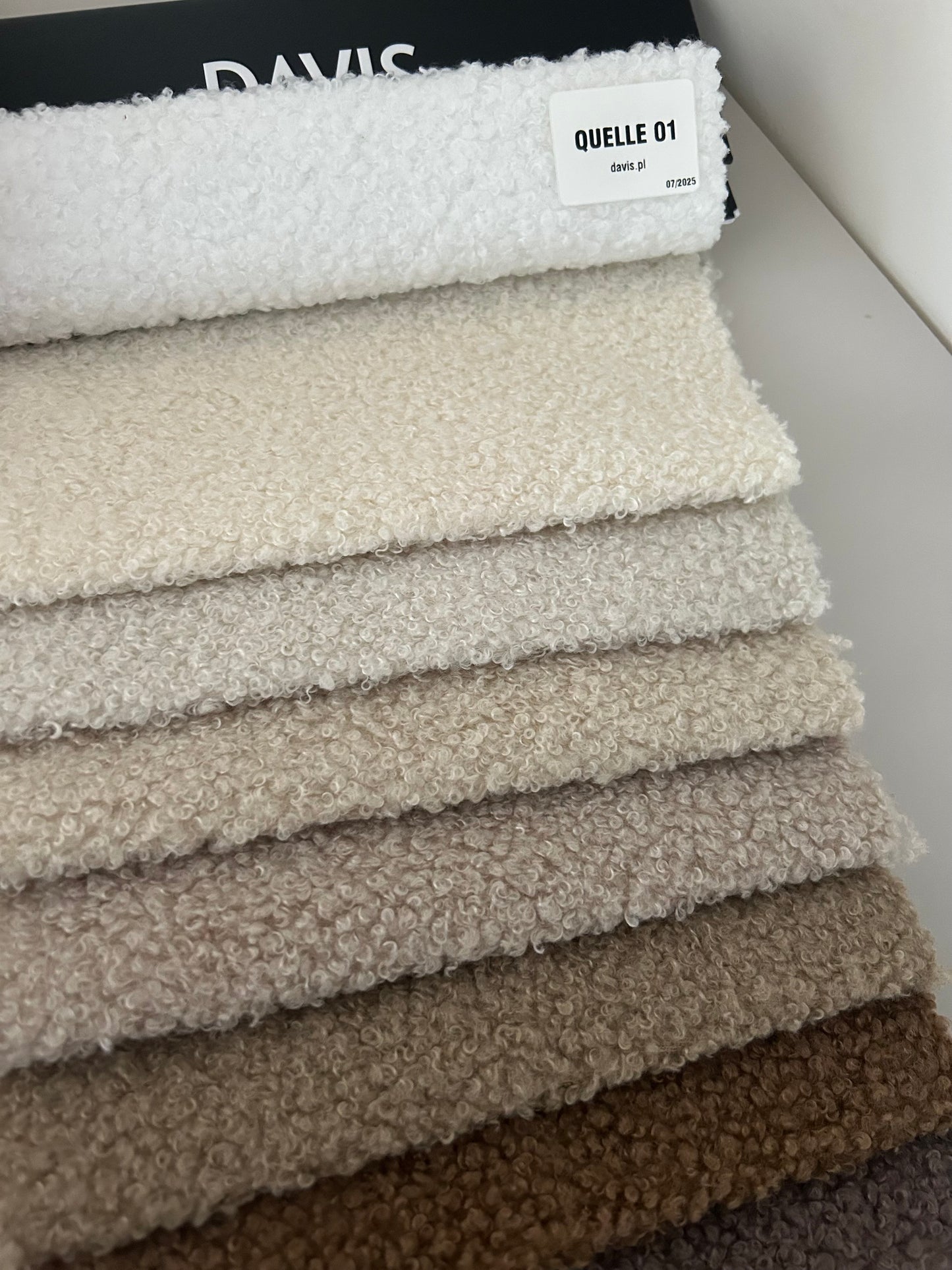 Orlando Slim franciaágy buklészövettel